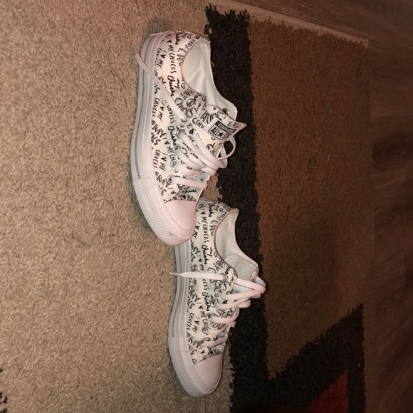 Graphic Chucks - Picture 3 of 4